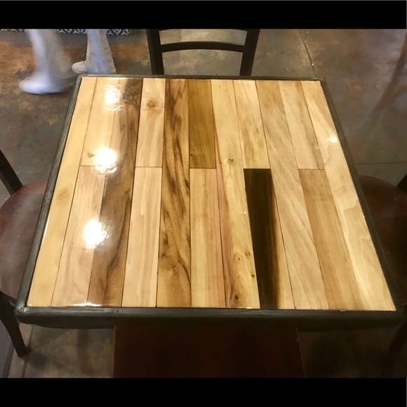 2’x2’ Custom Table Top - Picture 3 of 4